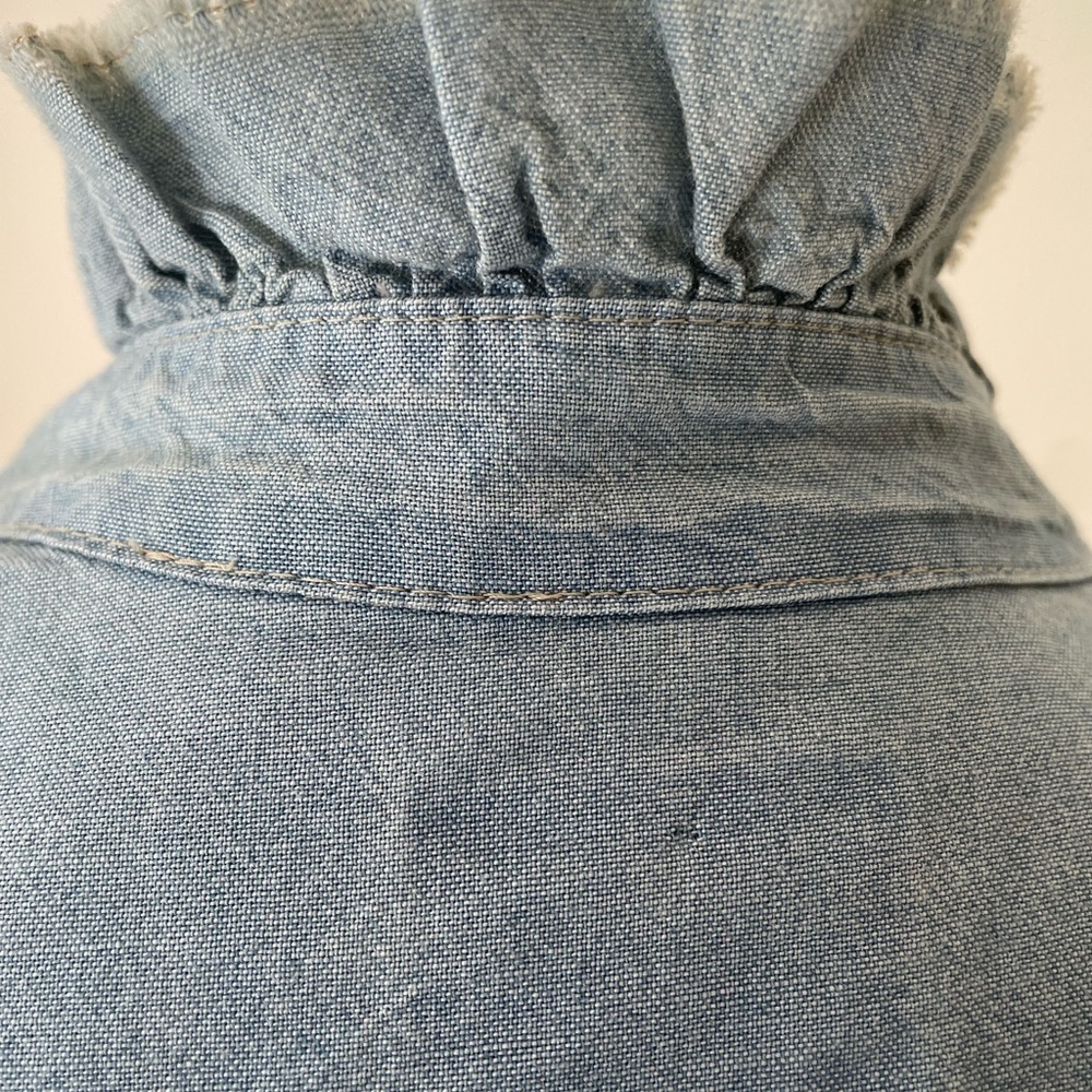 Light Blue Ruffle Collar Button-Down Shirt - Picture 4 of 6